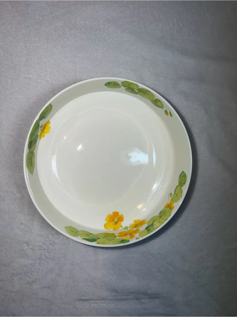 Vintage Mikasa Water Lilies Yellow Bone China Round Vegetable Bowl 9